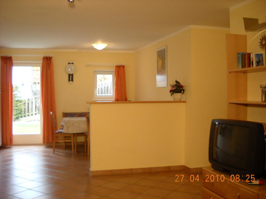 Appartments Am Wiesenrand Nova Ponente Δωμάτιο φωτογραφία